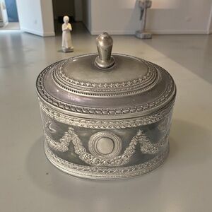 Elegant Pewter Trinket Box with hinged lid